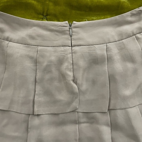 Taupe Silk Ruffle Skirt Banana Republican - Picture 3 of 3